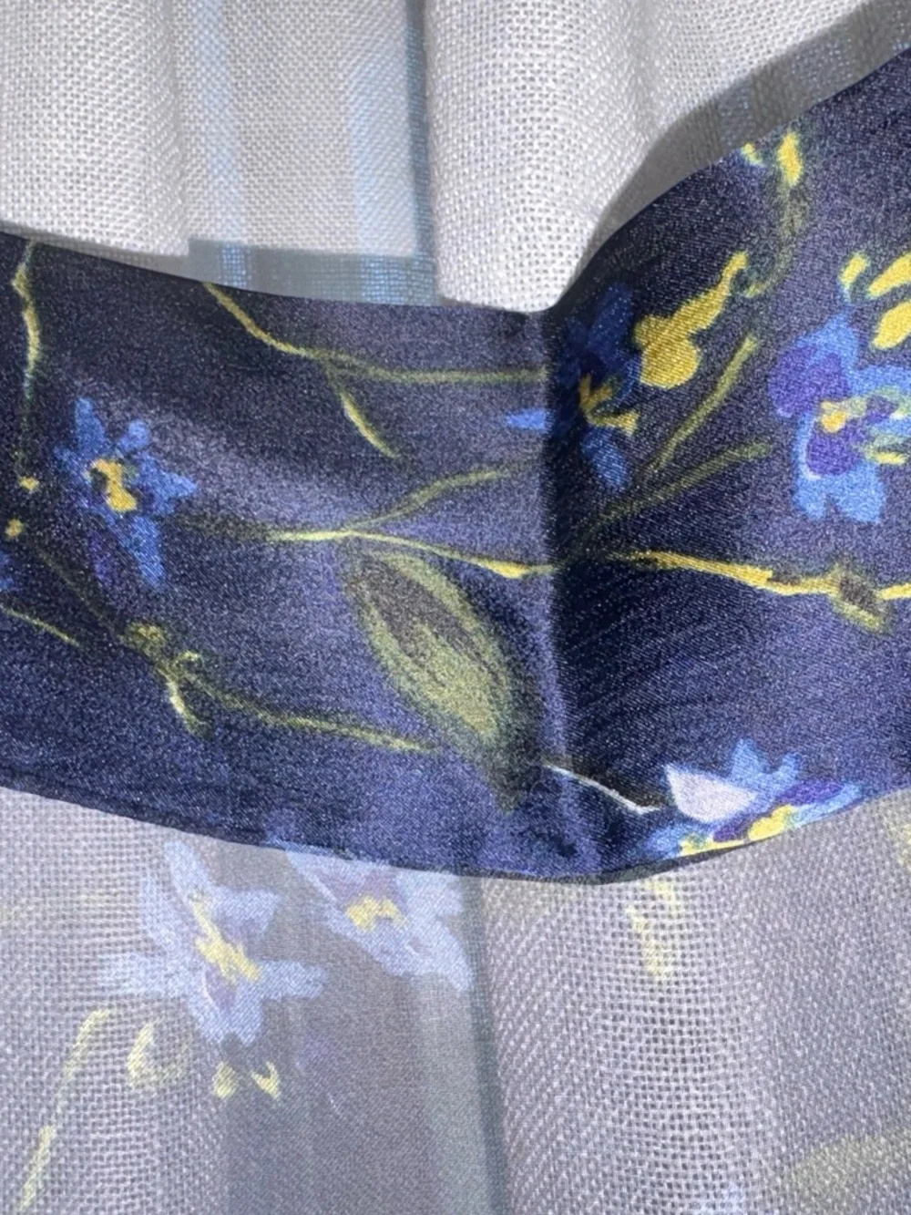 Floral Print Sheer Silk Oblong Scarf Dark Navy Blue Romantic Botanical EUC